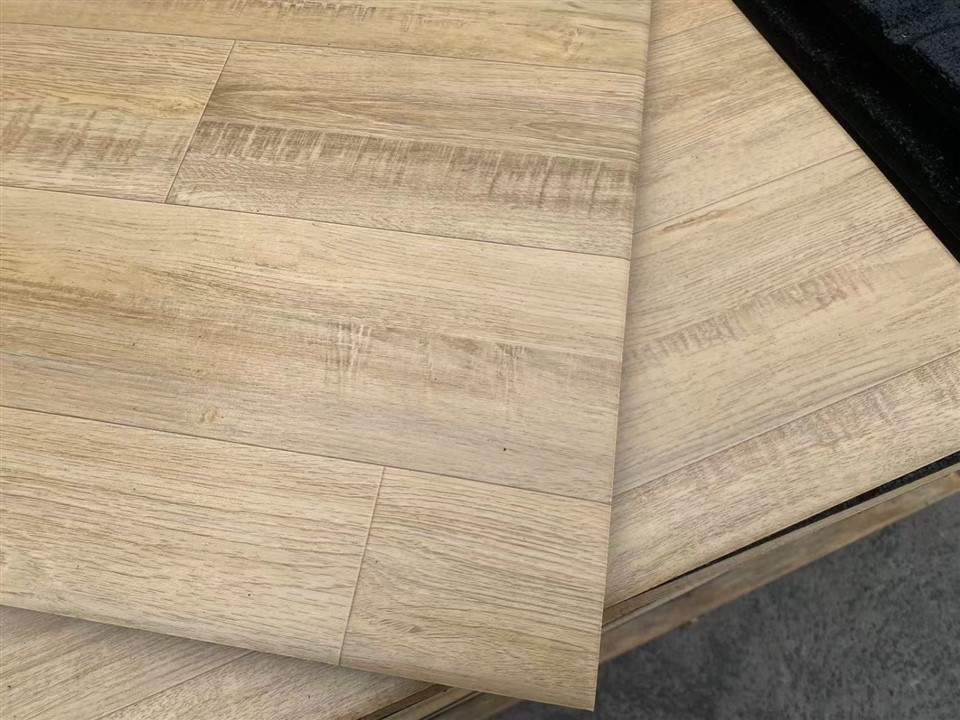 Wood-grain Rubber Mat suppliers